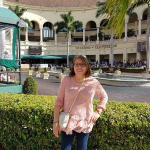 Meet your Posher, Dalila